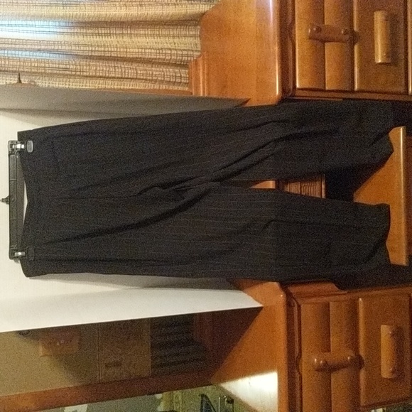 Women's slacks - Picture 2 of 3